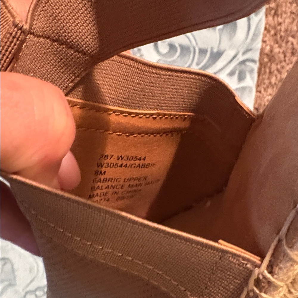 NWT White Mountain Women's Tan Sandals Sz 8 - Picture 9 of 12